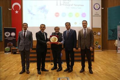 Coşkun Aral, fotoğraf yarışması için üniversitemizdeydi