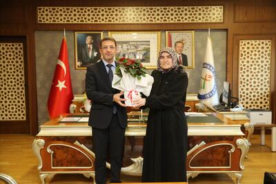 Şırnak İl Müftü Yardımcısı Hatice Çiftçi Rektörümüzün Öğretmenler Gününü kutladı
