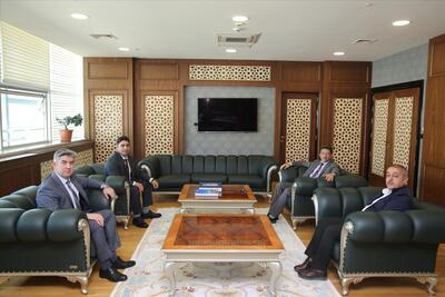 Tapu İl Müdürü Abdulkadir Kaya ve Kadastro İl Müdürü Resul Gören Rektörümüzü ziyaret etti 