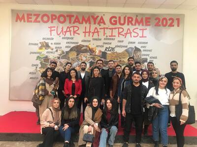 Üniversitemiz Şırnak’ın yöresel yemekleriyle Mezopotamya Gurme ve Yöresel Lezzetler Fuarı’na katıldı.