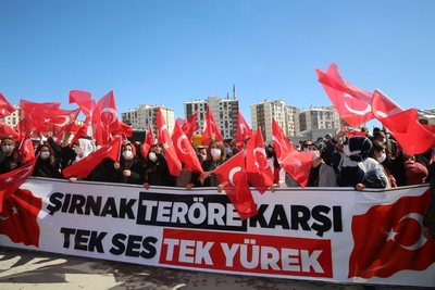 Üniversitemiz de Gara Şehitleri İçin Düzenlenen Yürüyüşe Destek Verdi