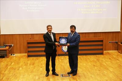 Üniversitemizde “Gençlik ve Aile” konulu konferans düzenlendi