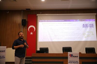 Üniversitemizde öğrencilere yönelik TÜBİTAK programları bilgilendirme semineri gerçekleştirildi